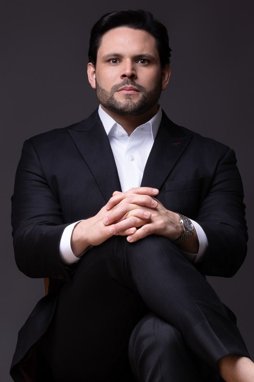 Dr. Fúvio Luca — médico, harmonização corporal